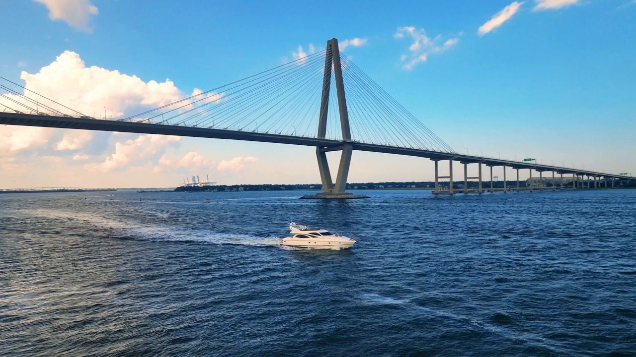 Charleston Luxury Yacht Charters - The Leading Luxury Boat Charter in Charleston.