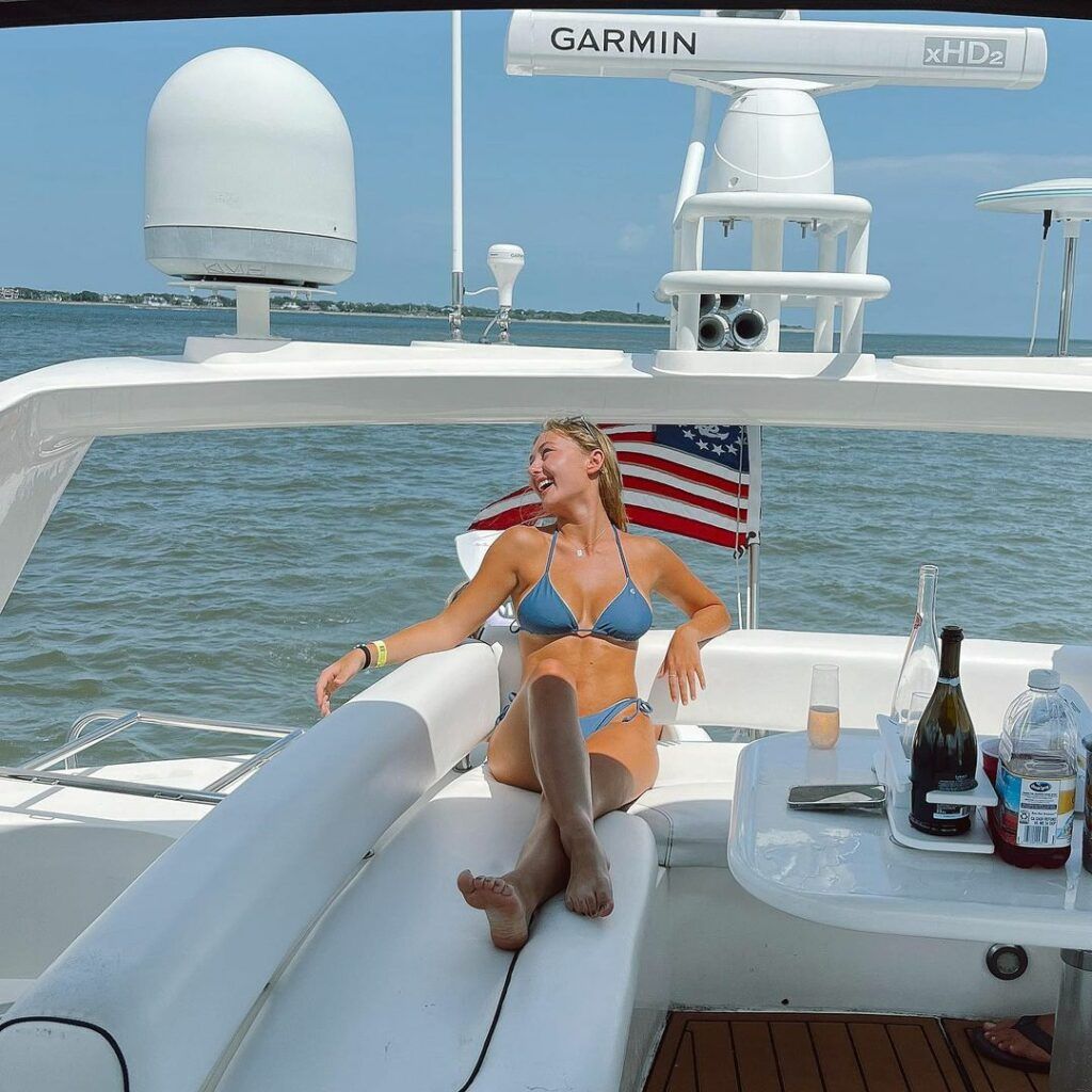 Charleston Luxury Yacht Charters - Beautiful Girl